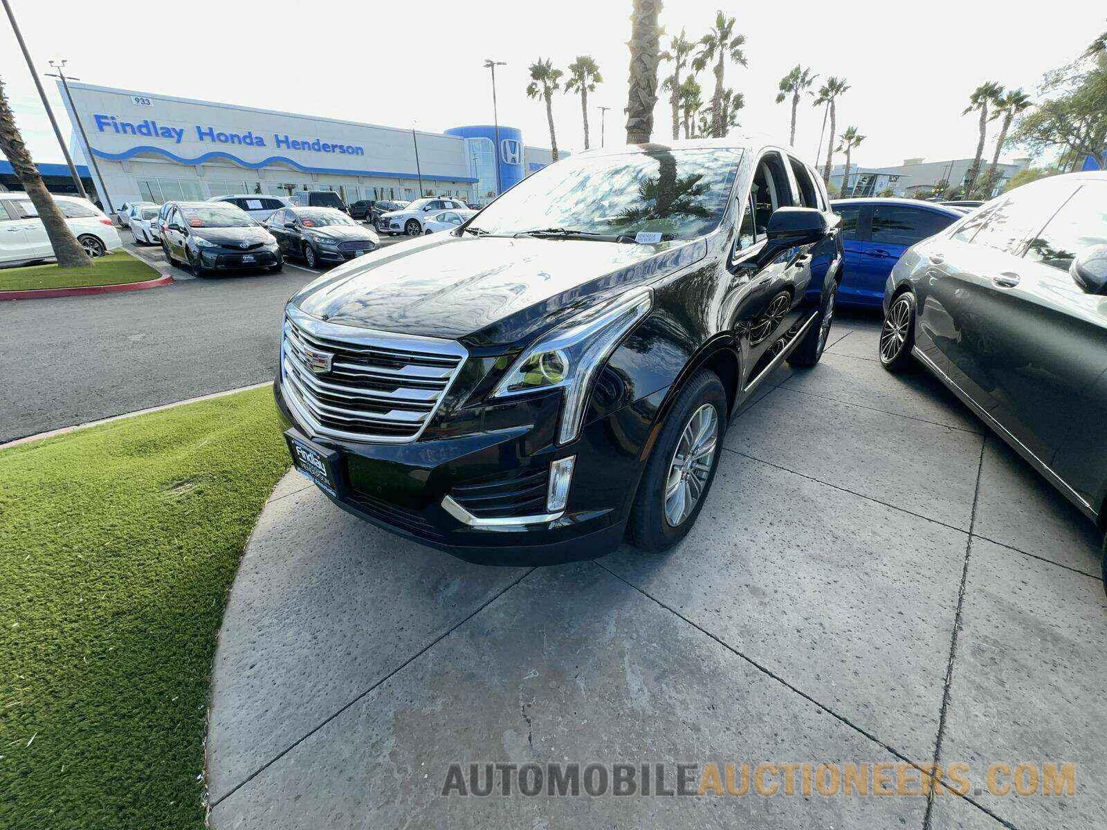 1GYKNDRS7HZ201935 Cadillac XT5 2017