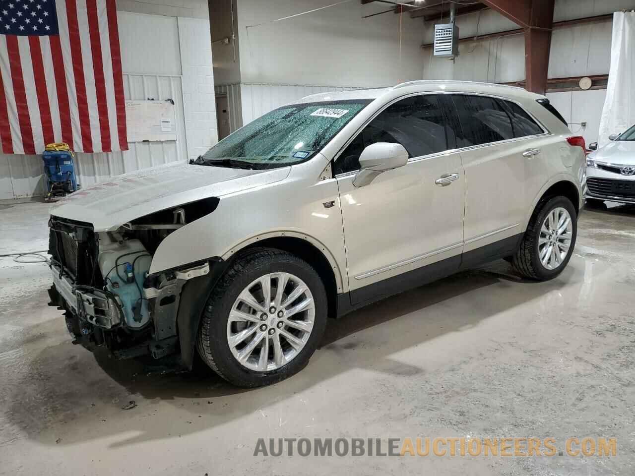 1GYKNFRS5HZ126597 CADILLAC XT5 2017