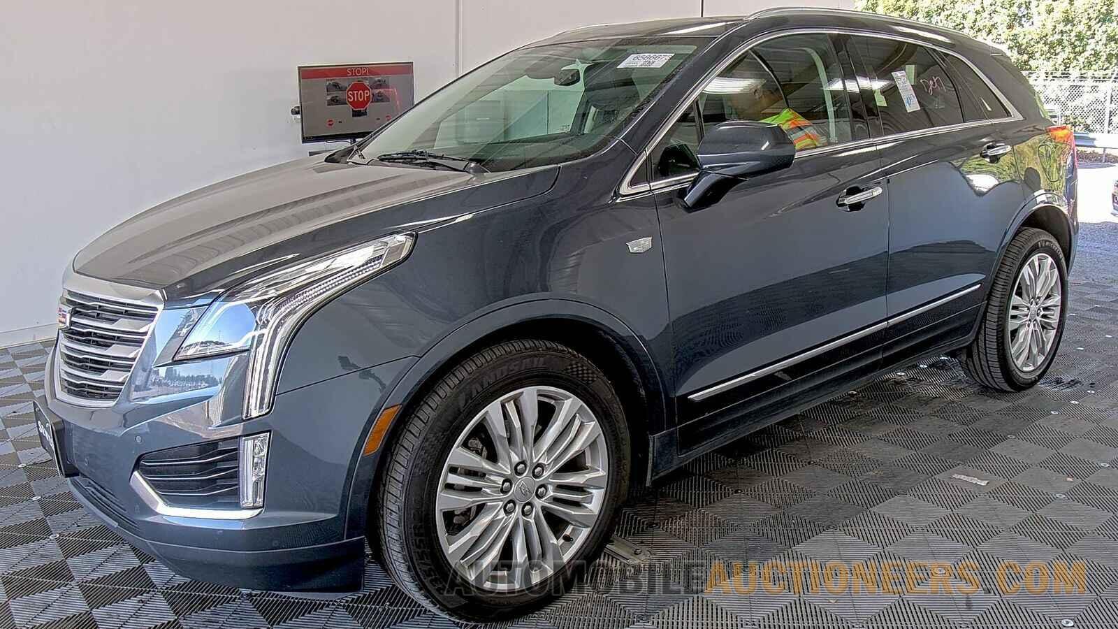 1GYKNFRS5KZ231678 Cadillac XT5 2019