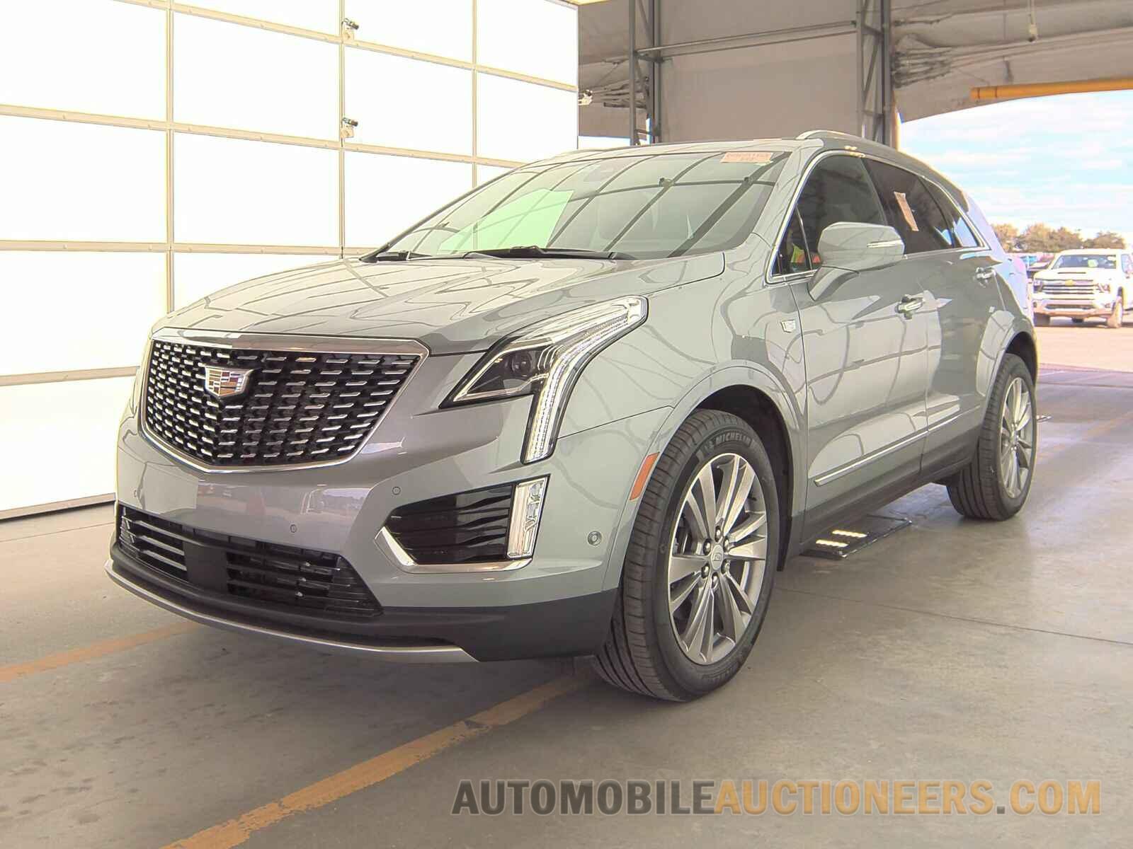 1GYKNFRS7RZ700635 Cadillac XT5 2024