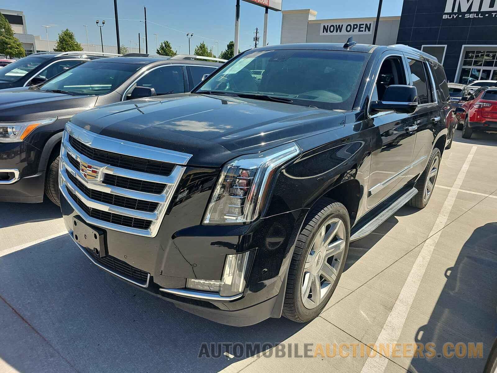 1GYS3BKJ8JR392668 Cadillac Escalade 2018