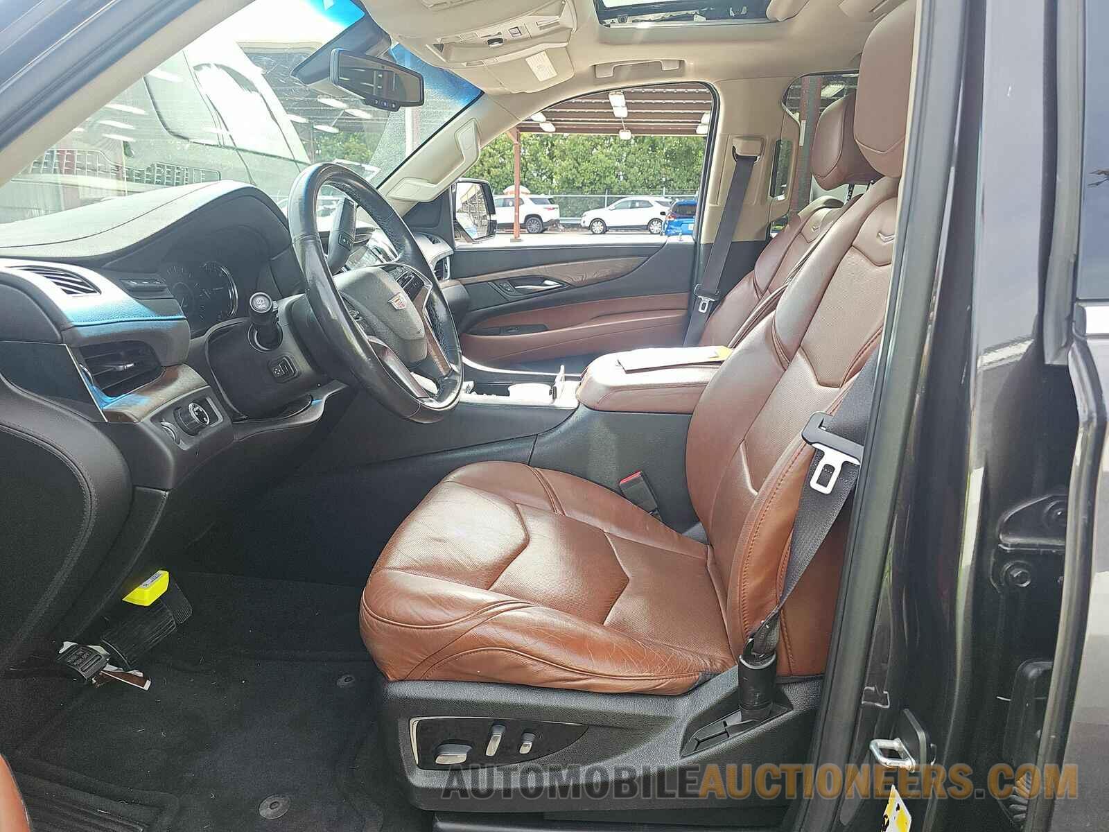 1GYS3HKJ4GR390945 Cadillac Escalade ESV 2016