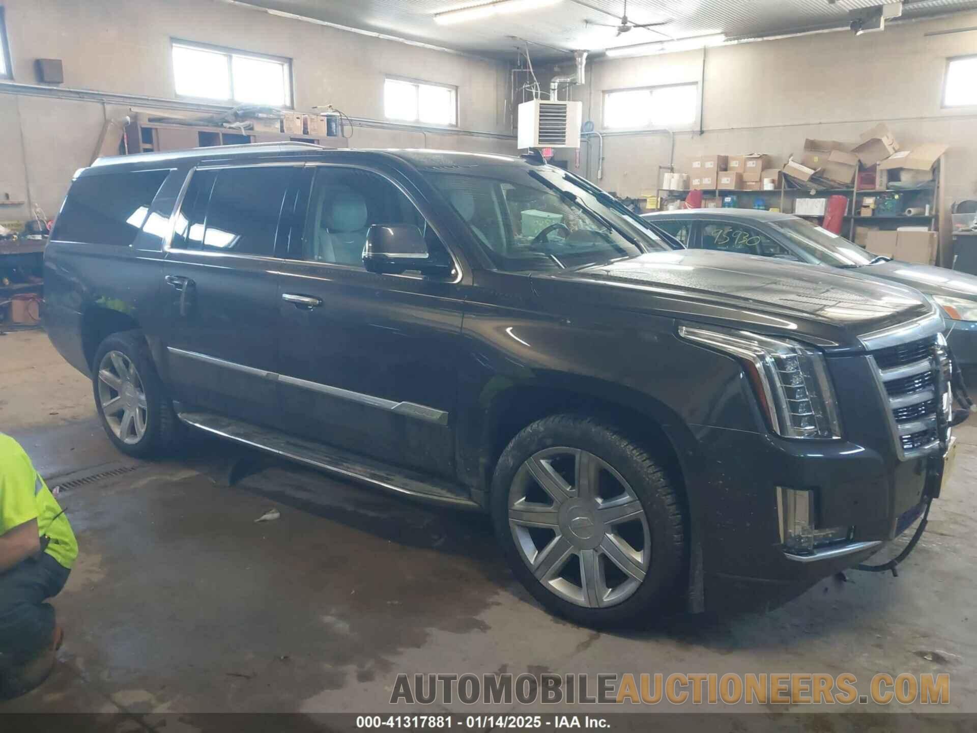 1GYS4HKJ2HR136357 CADILLAC ESCALADE ESV 2017