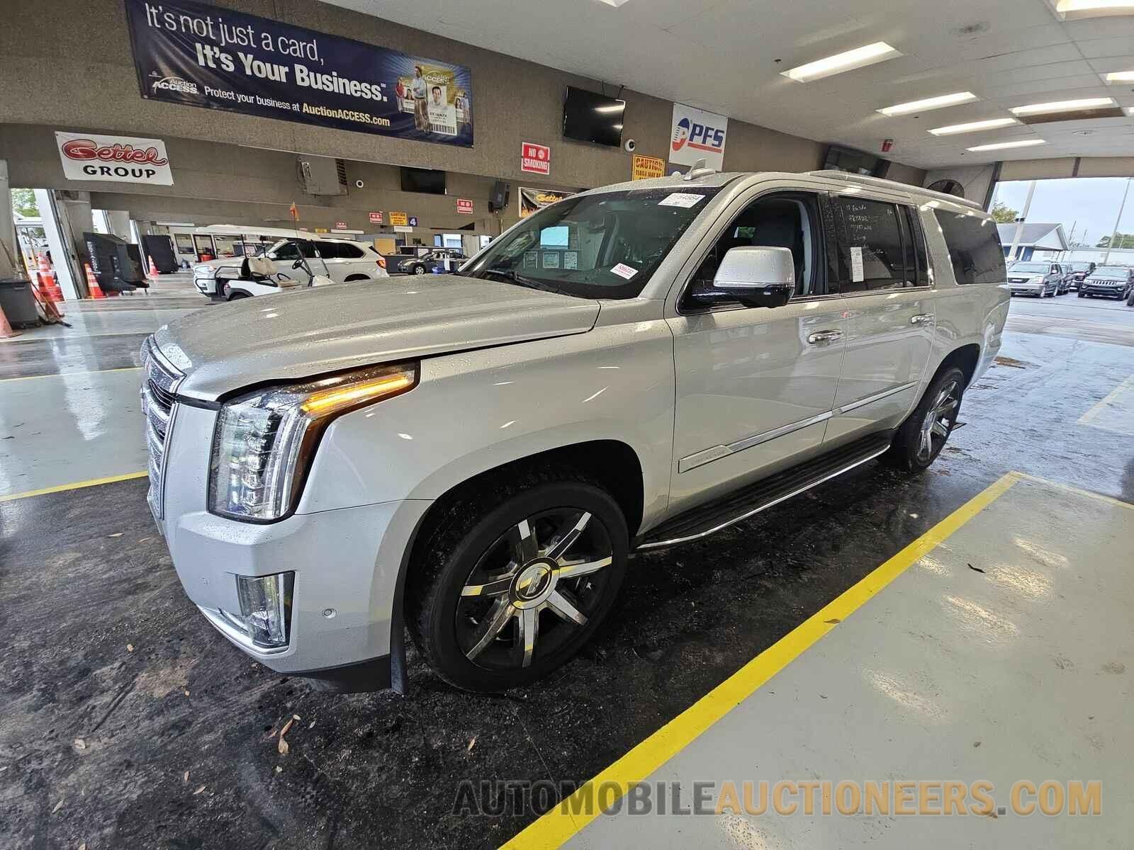 1GYS4HKJ3HR158562 Cadillac Escalade ESV 2017