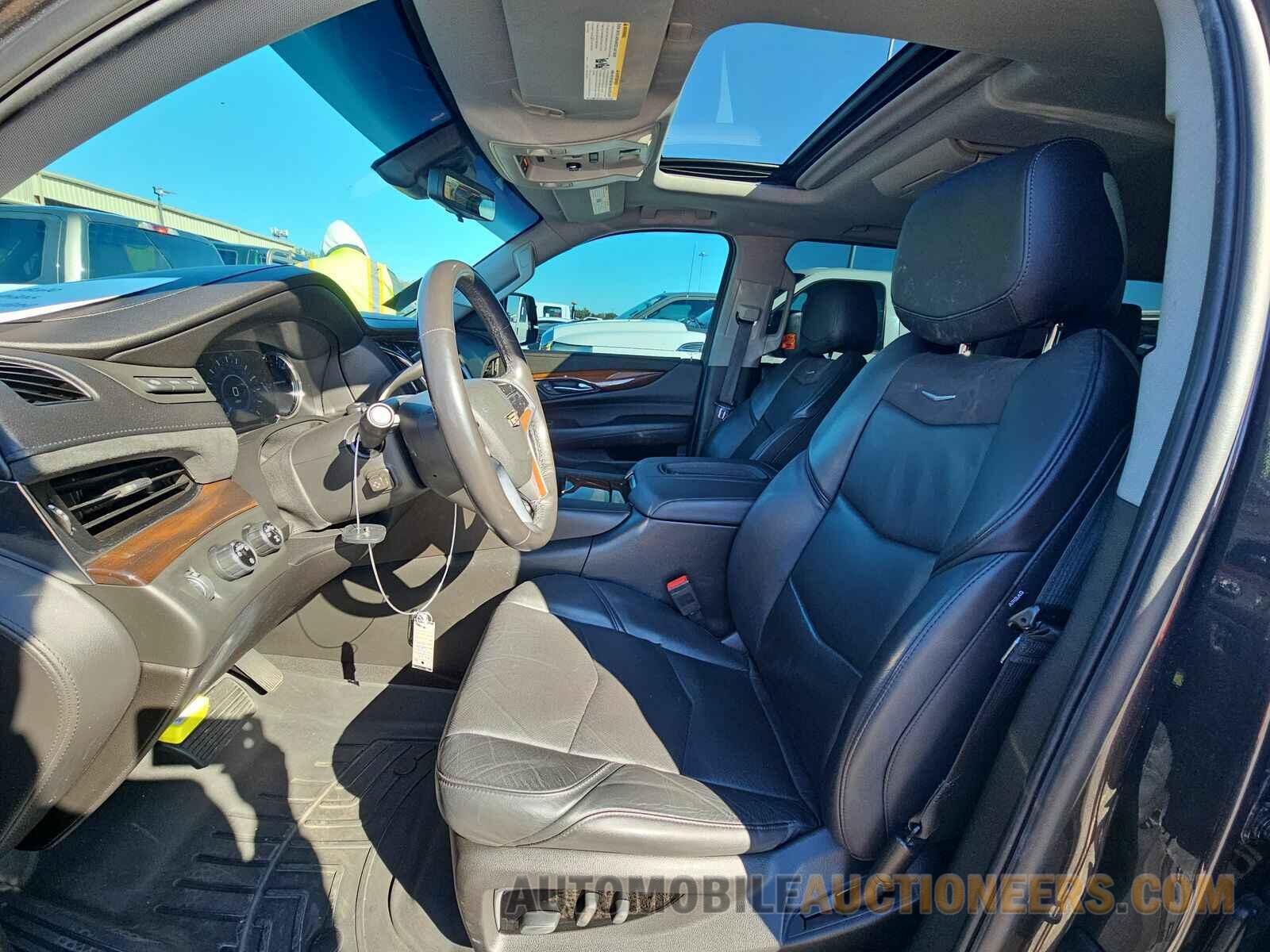 1GYS4JKJ7JR262095 Cadillac Escalade ESV 2018