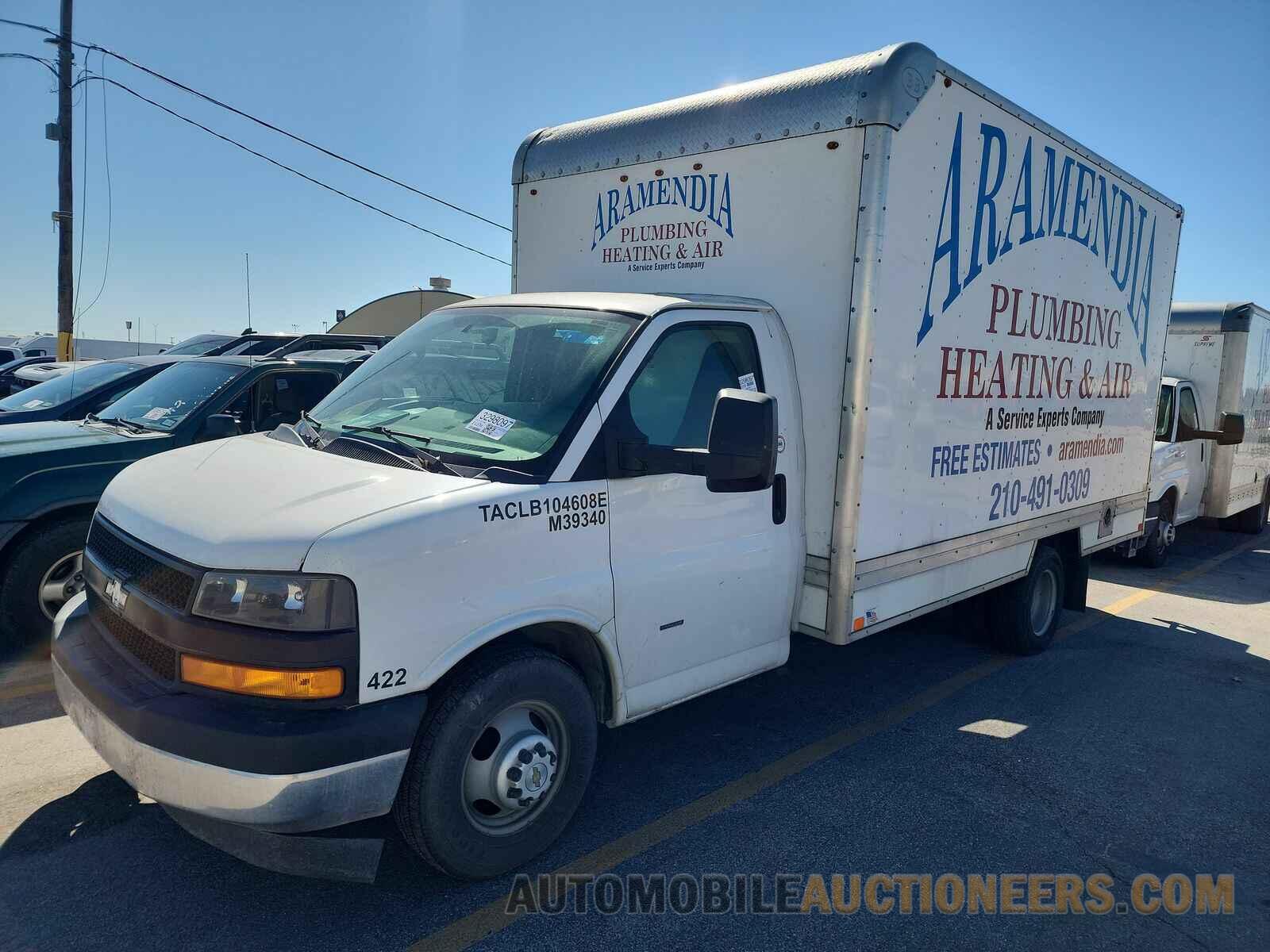 1HA3GSCG7JN001580 Chevrolet Express 2018