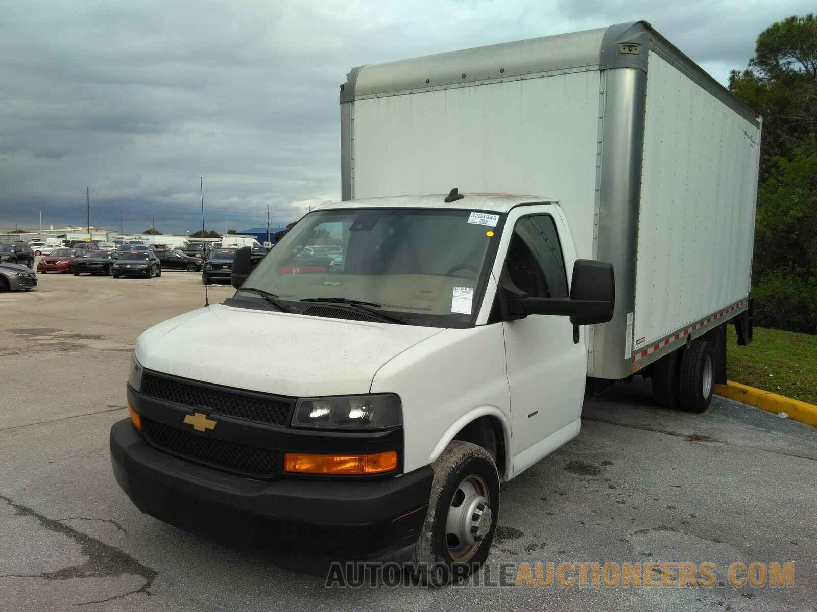 1HA3GTC73MN010349 Chevrolet Express 2021