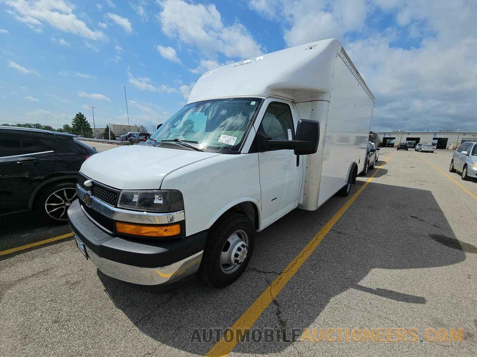 1HA3GTC79NN004704 Chevrolet Express 2022