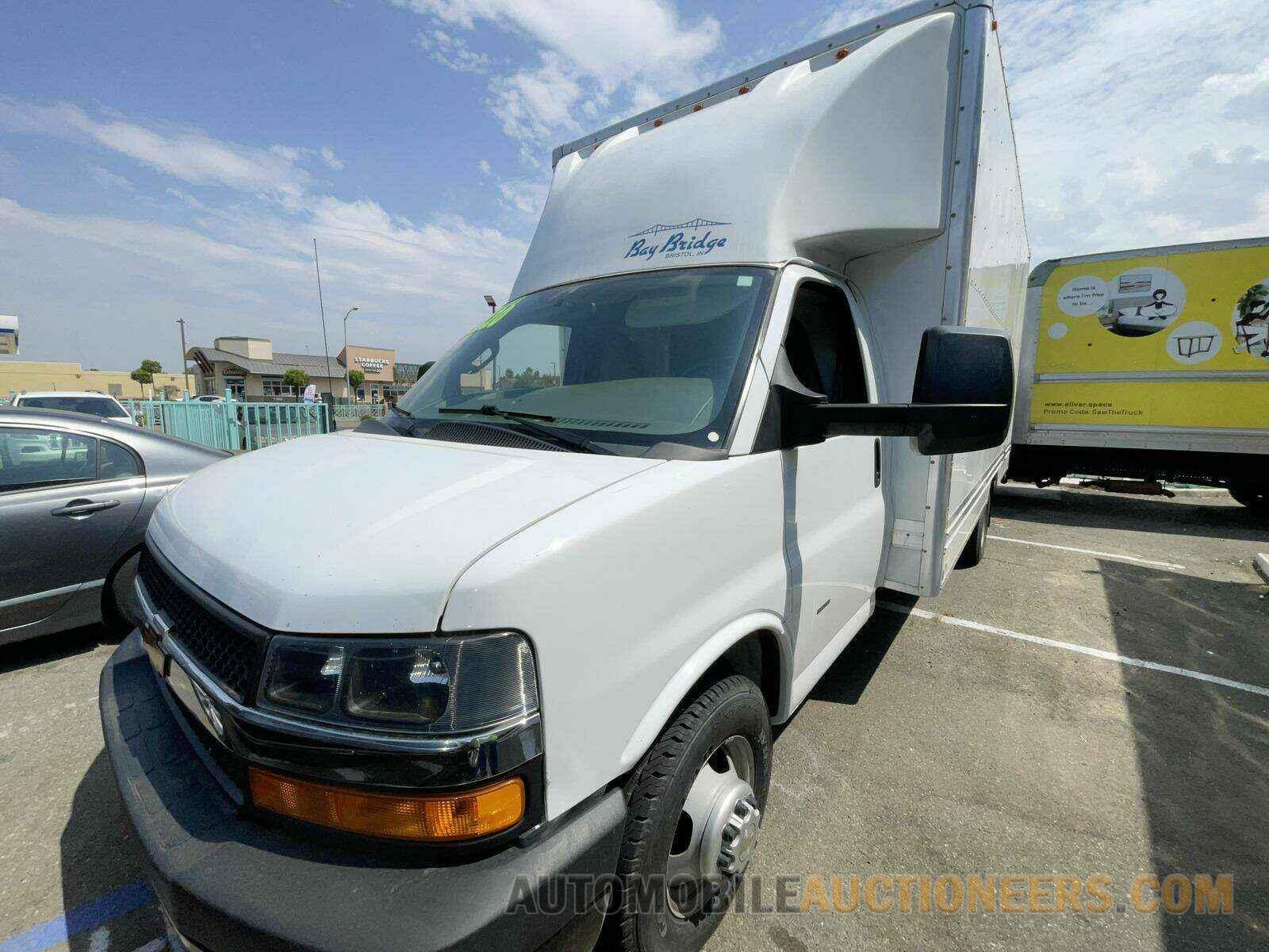 1HA3GTCG3LN012875 Chevrolet Express 2020