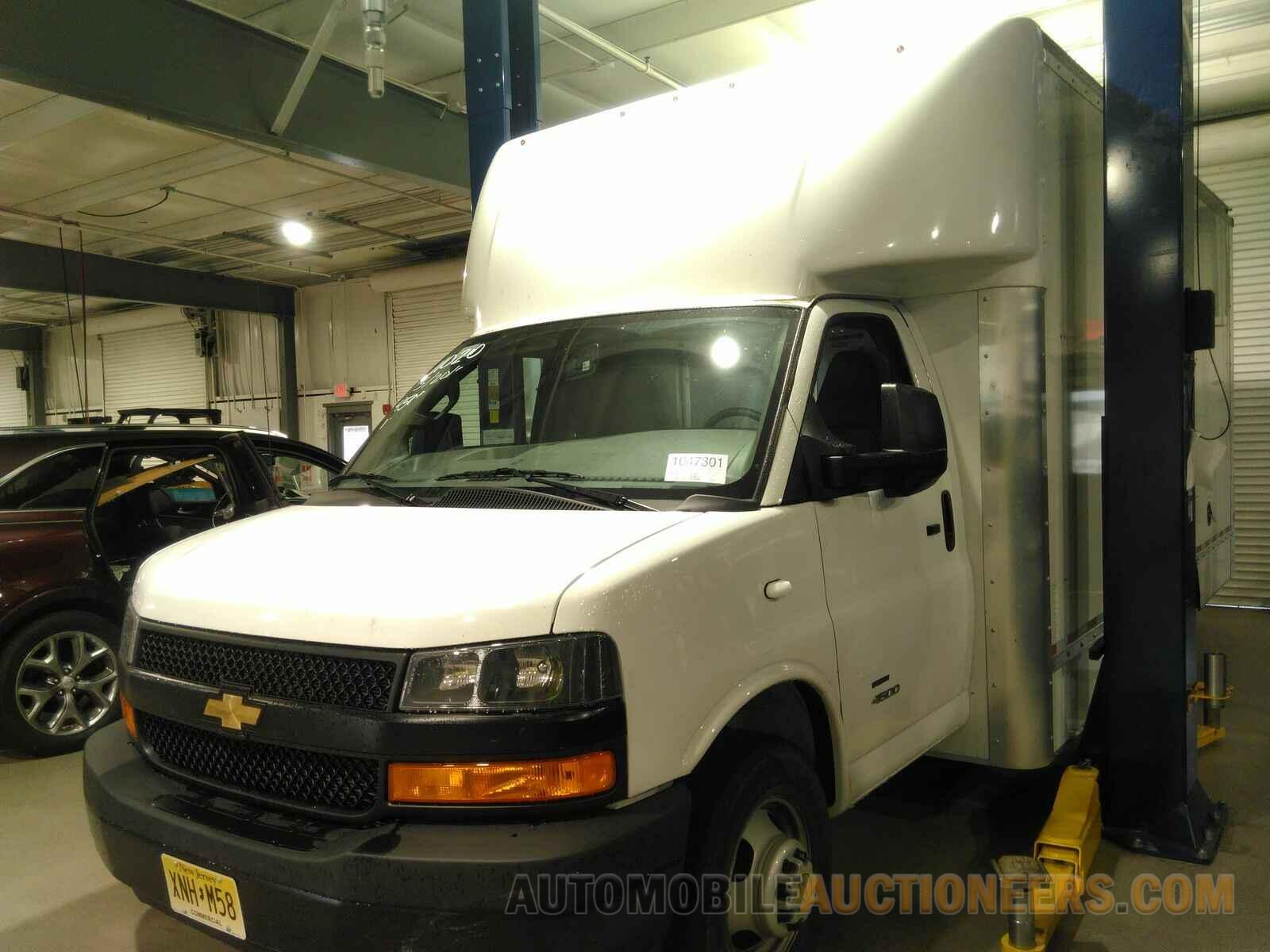 1HA6GVF74PN011020 Chevrolet Express Commercial Cutaway 2023