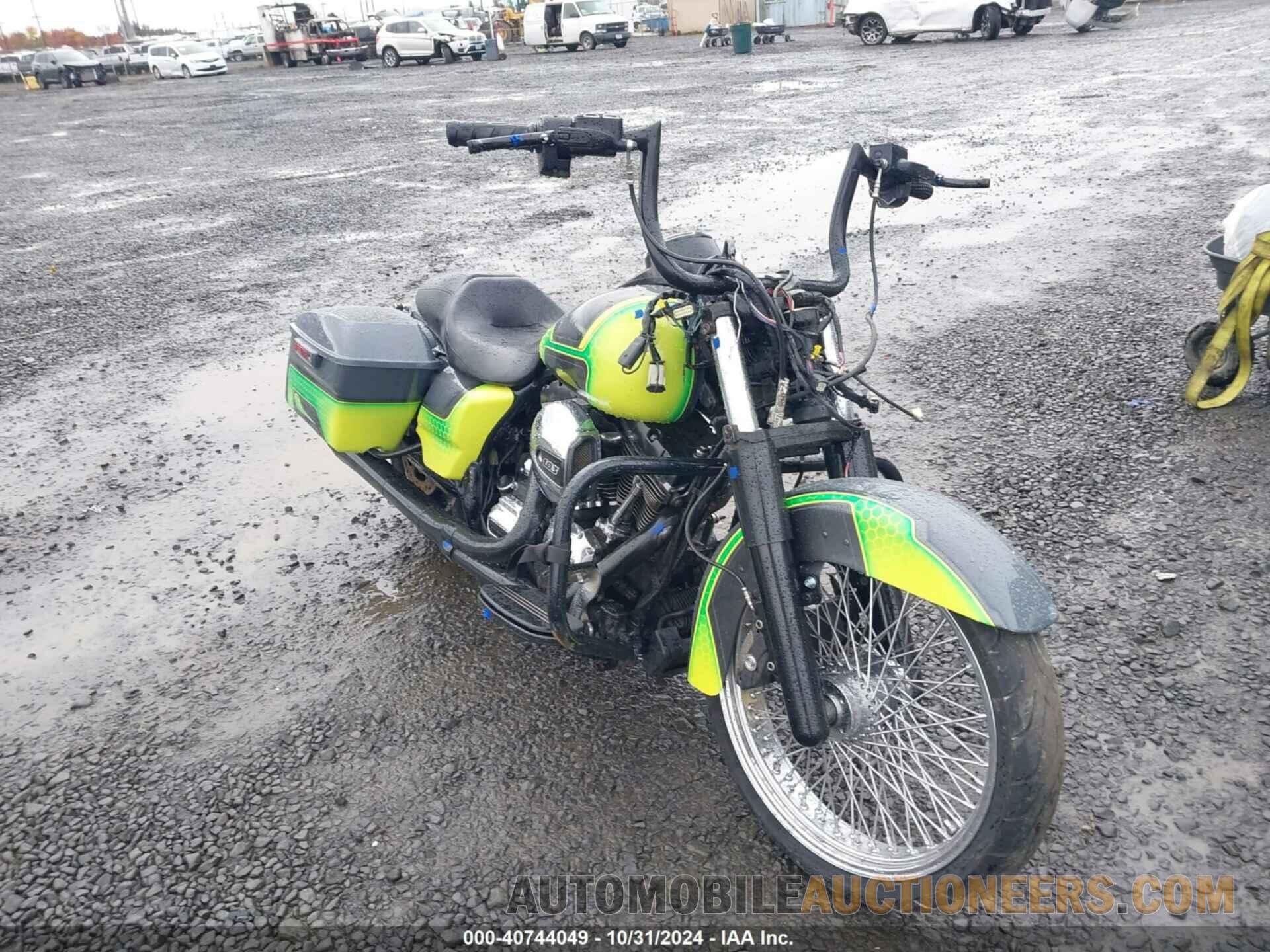 1HD1KBM12FB641093 HARLEY-DAVIDSON FLHX 2015