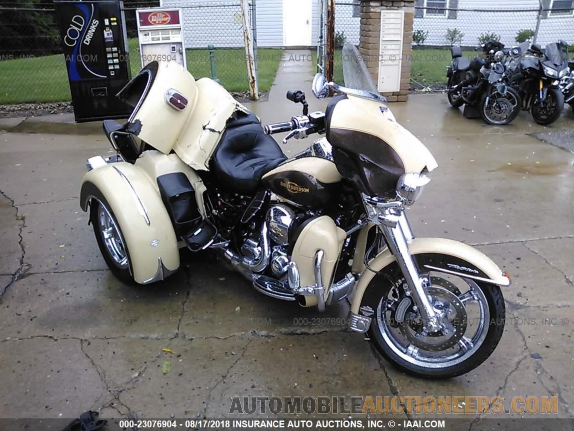 1HD1MAL12EB852606 Harley-davidson Flhtcutg 2014