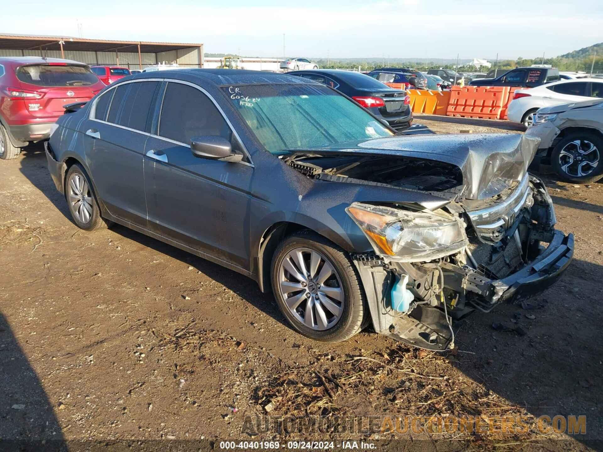 1HGCP3F88CA040303 HONDA ACCORD 2012