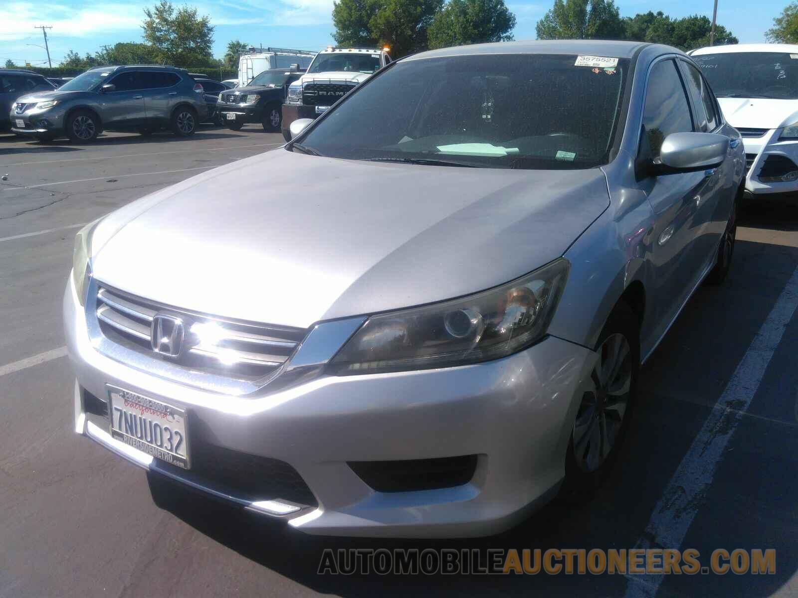 1HGCR2E35FA172479 Honda Accord Sedan 2015