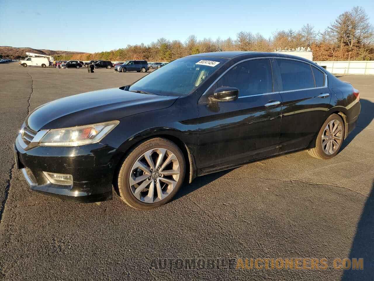 1HGCR2E50DA114827 HONDA ACCORD 2013