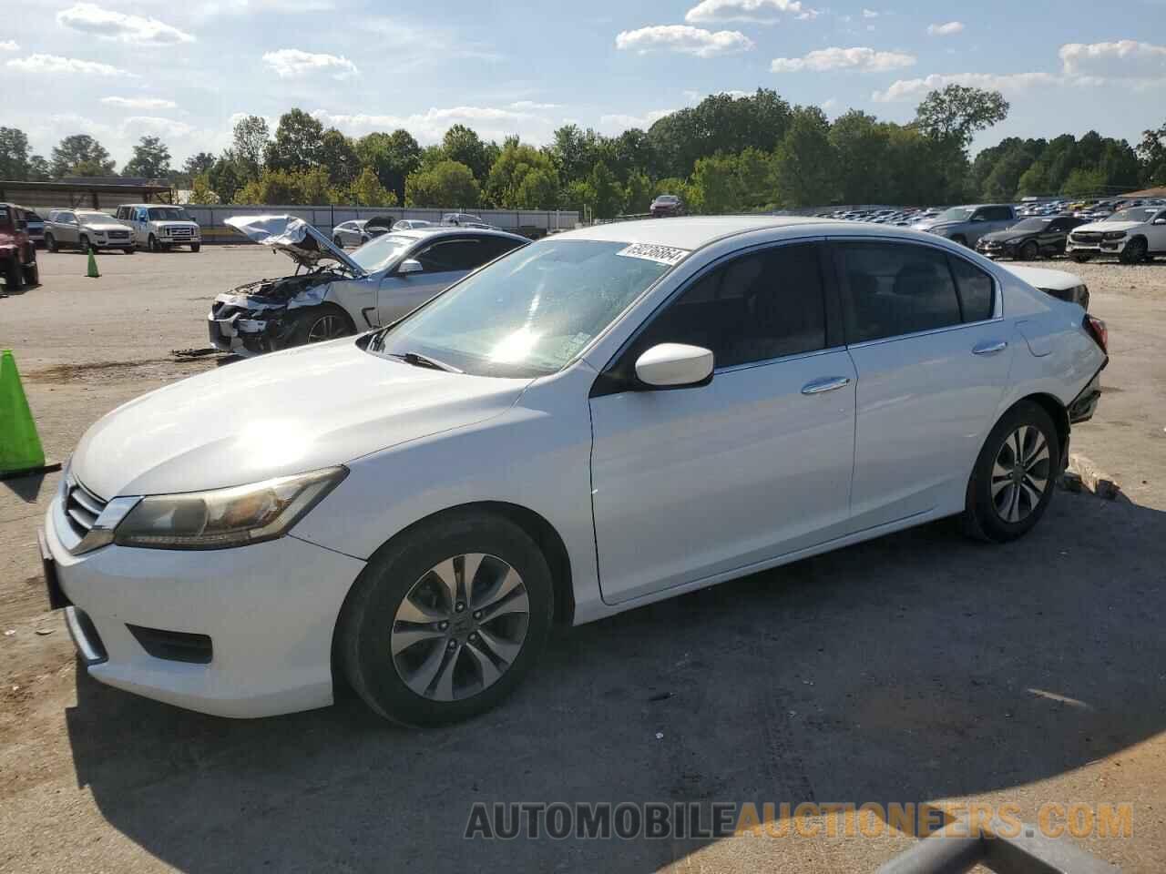 1HGCR2F31EA157555 HONDA ACCORD 2014