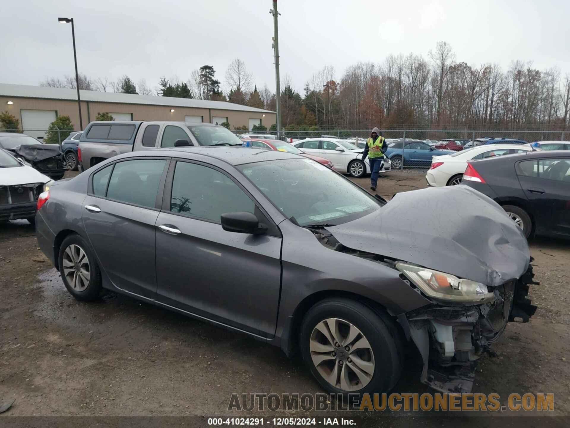 1HGCR2F35DA205606 HONDA ACCORD 2013