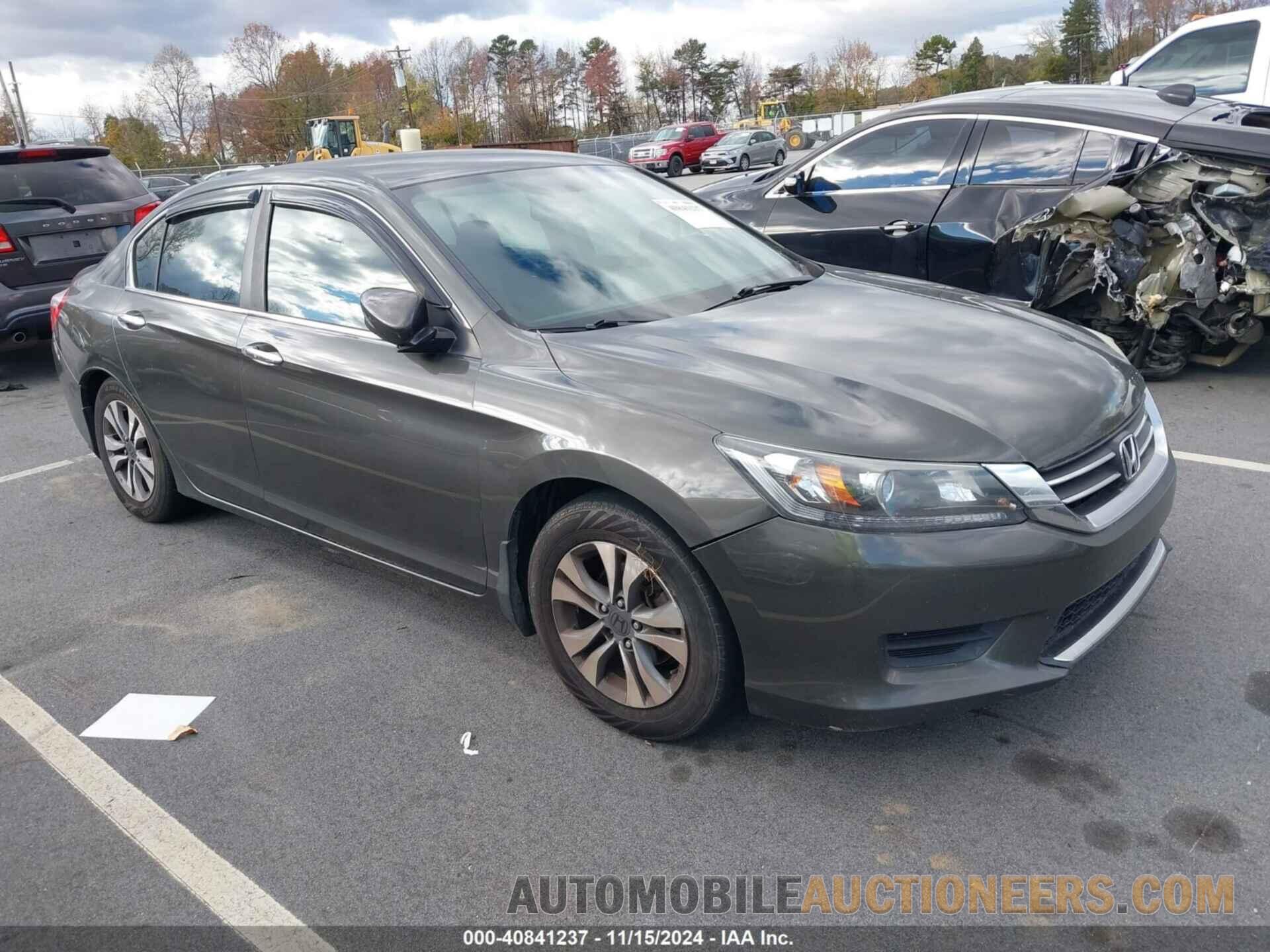 1HGCR2F38DA153002 HONDA ACCORD 2013