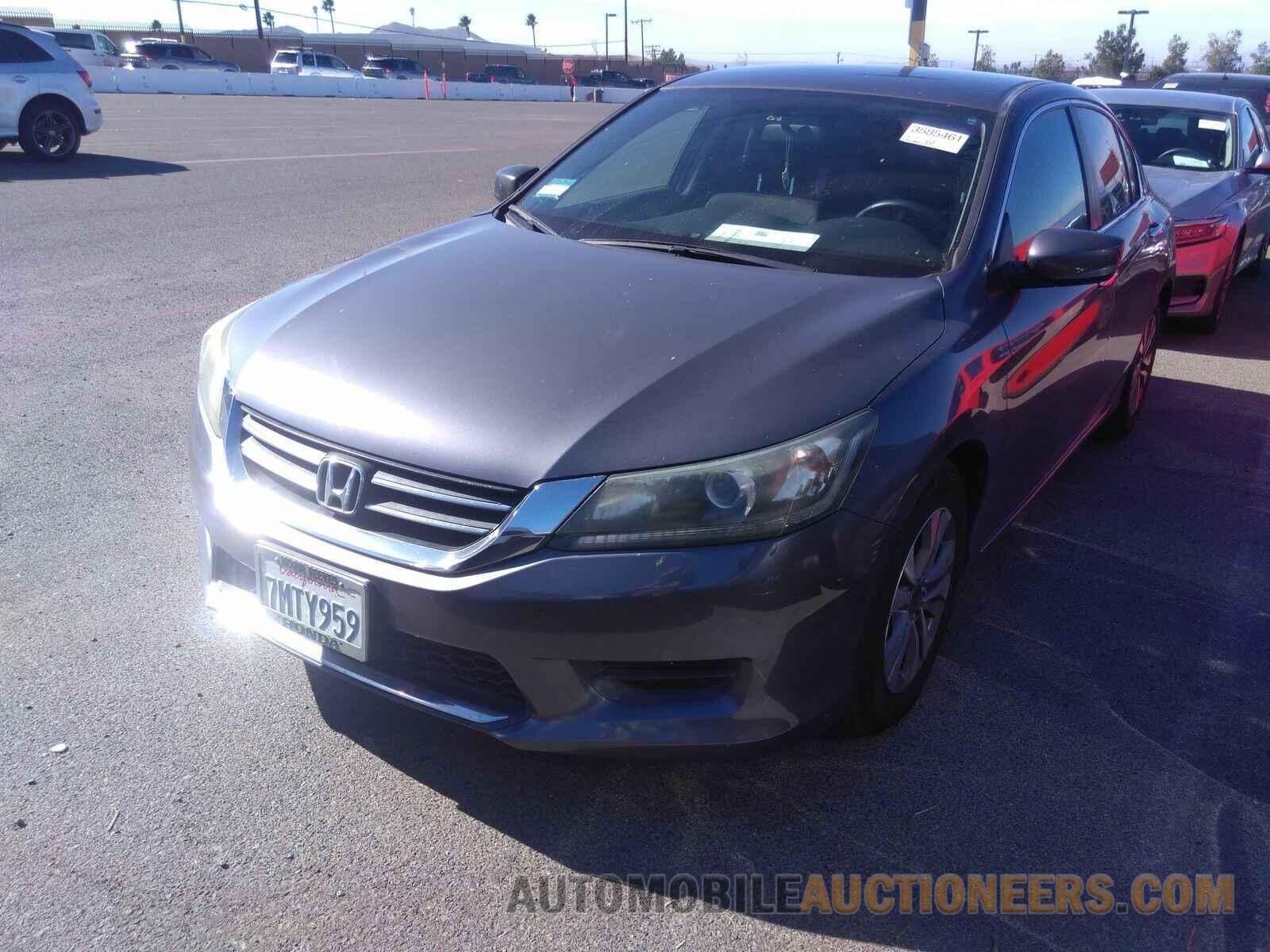 1HGCR2F38FA276057 Honda Accord Sedan 2015