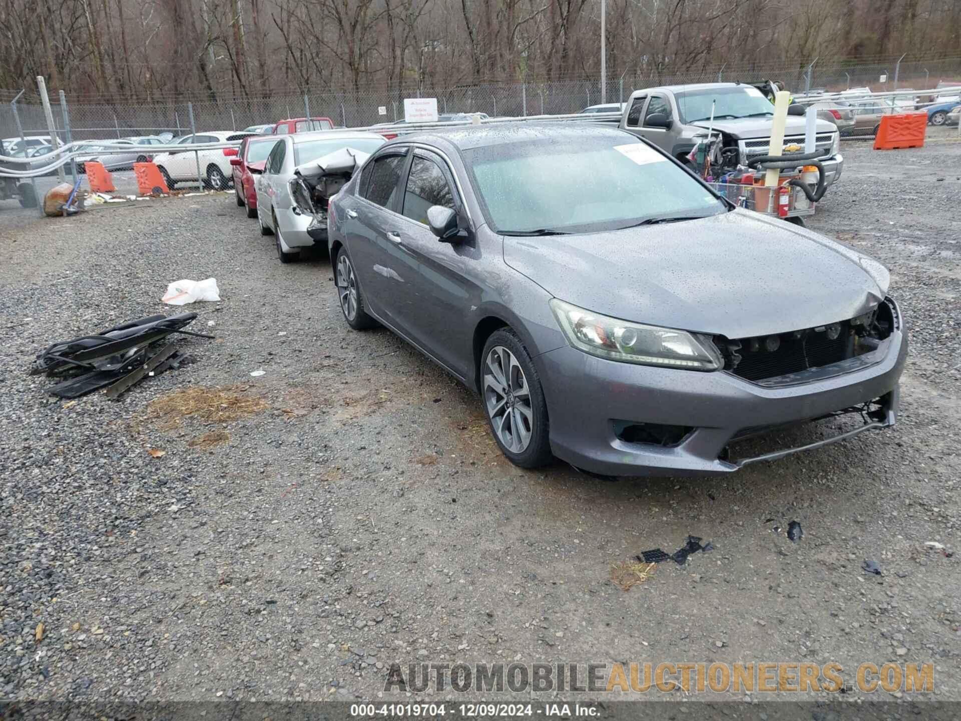 1HGCR2F52DA131496 HONDA ACCORD 2013