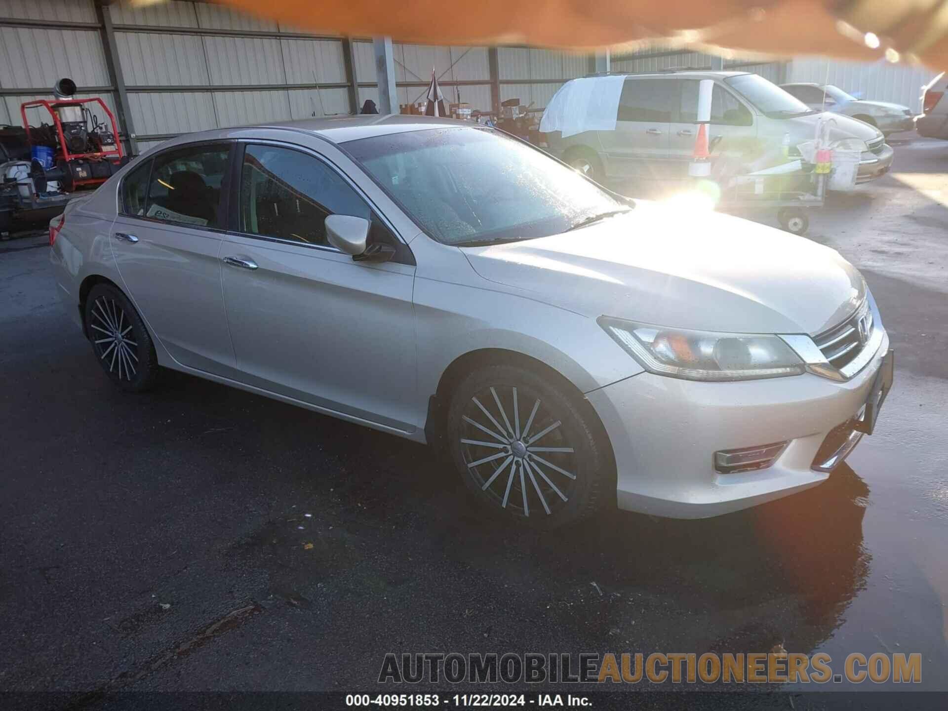 1HGCR2F54DA147473 HONDA ACCORD 2013