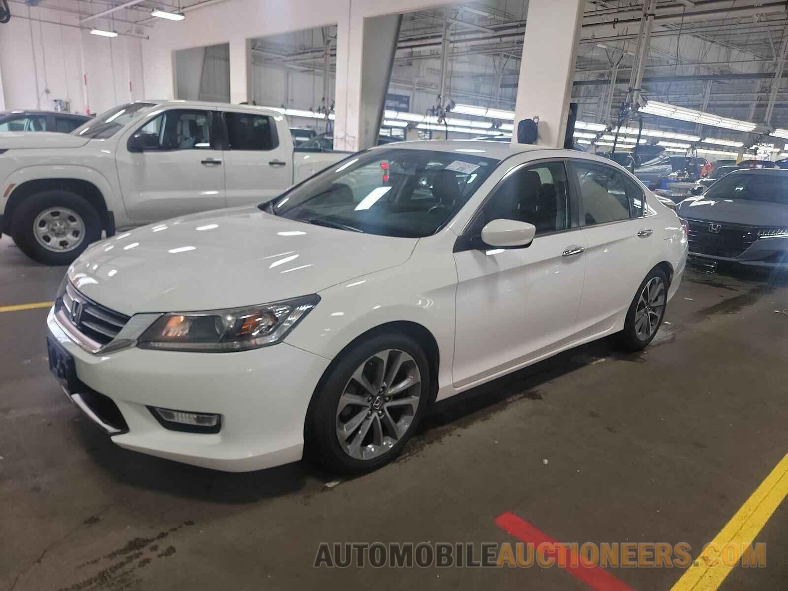 1HGCR2F54FA166432 Honda Accord Sedan 2015