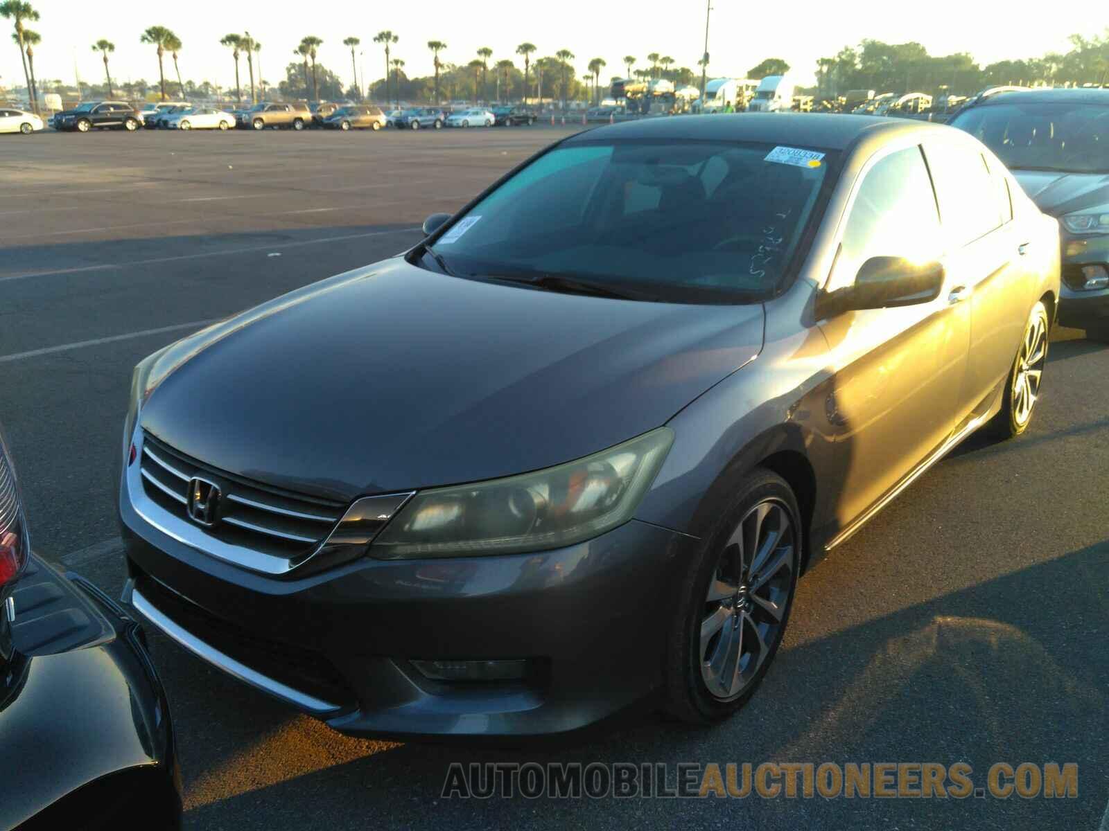 1HGCR2F55FA257595 Honda Accord Sedan 2015