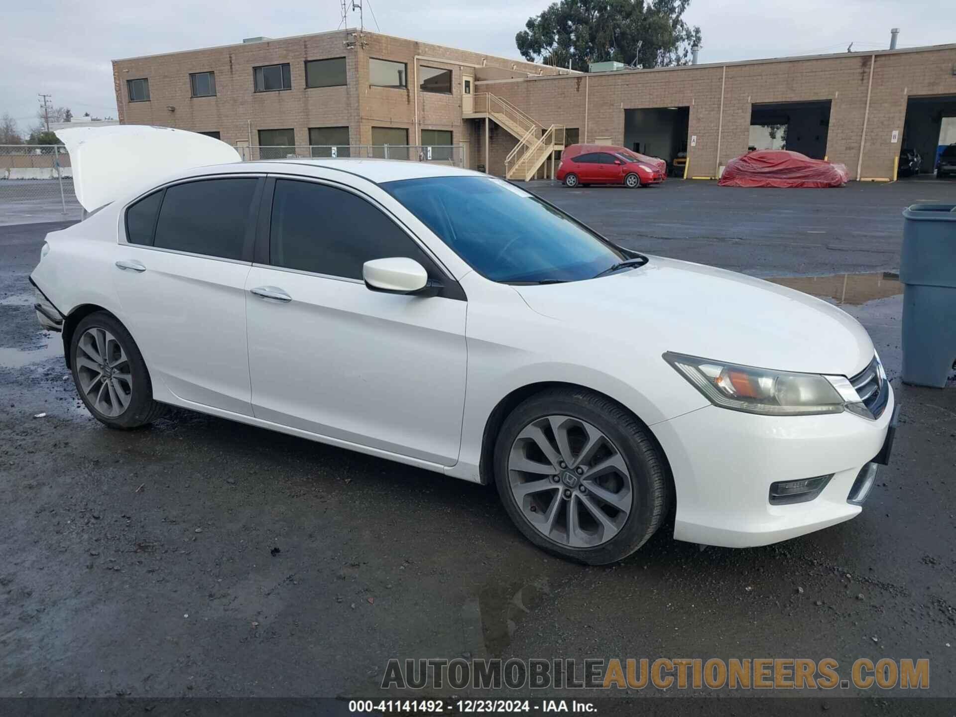 1HGCR2F58EA070611 HONDA ACCORD 2014