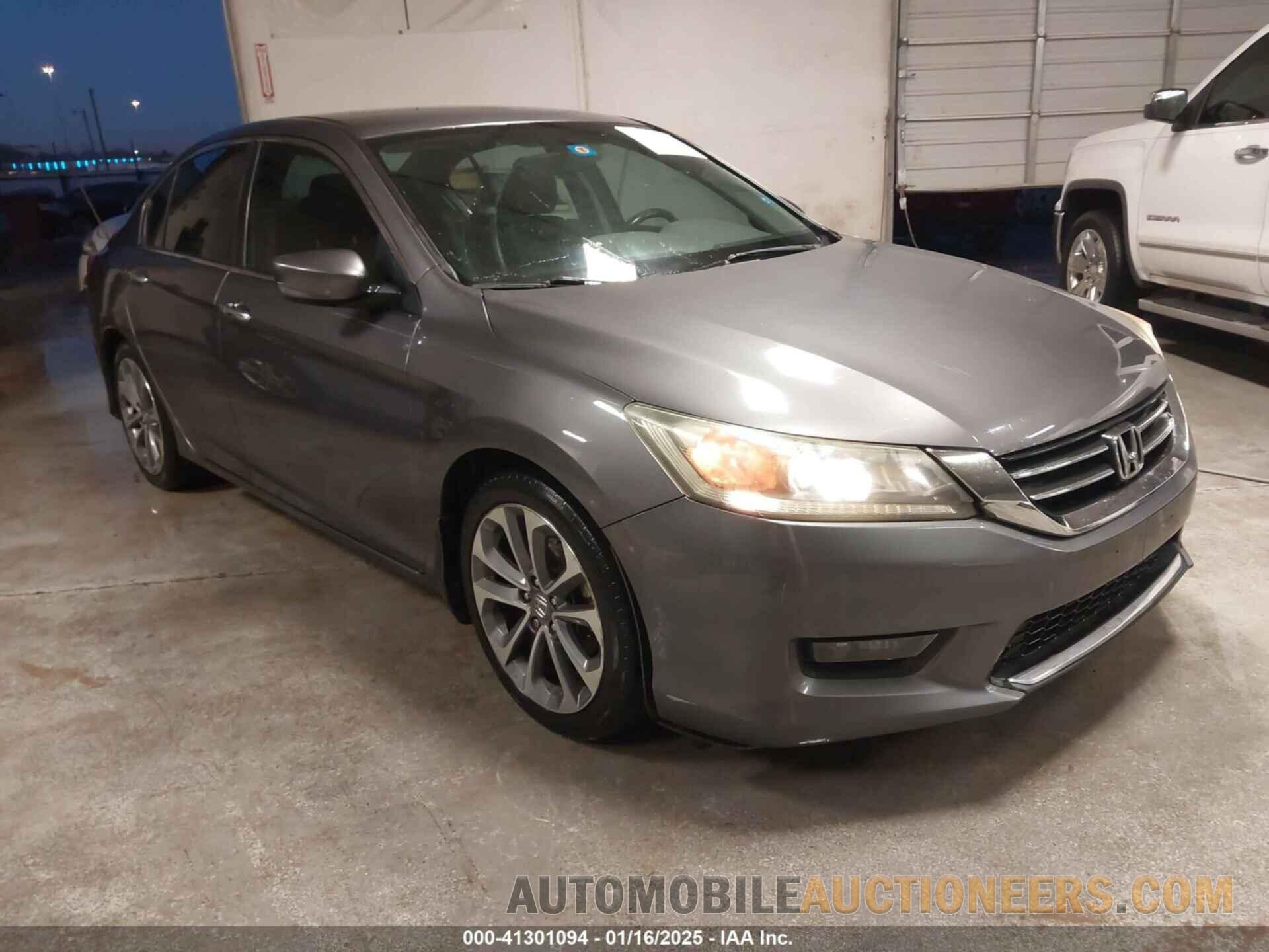 1HGCR2F5XEA240323 HONDA ACCORD 2014