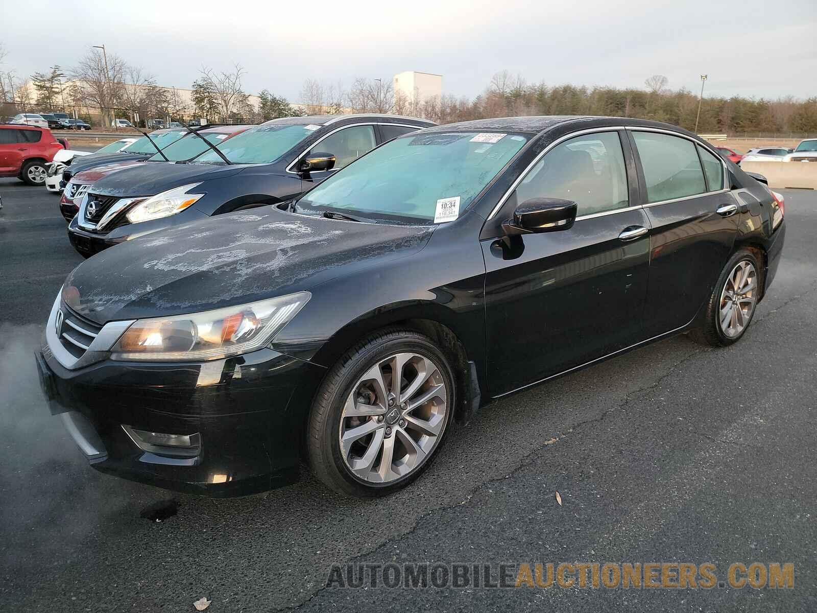 1HGCR2F5XFA068232 Honda Accord Sedan 2015