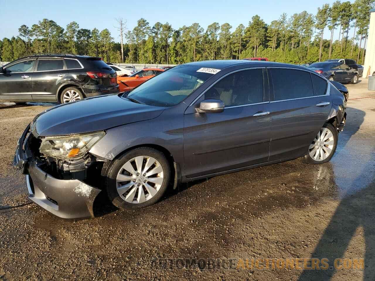 1HGCR2F71DA126887 HONDA ACCORD 2013