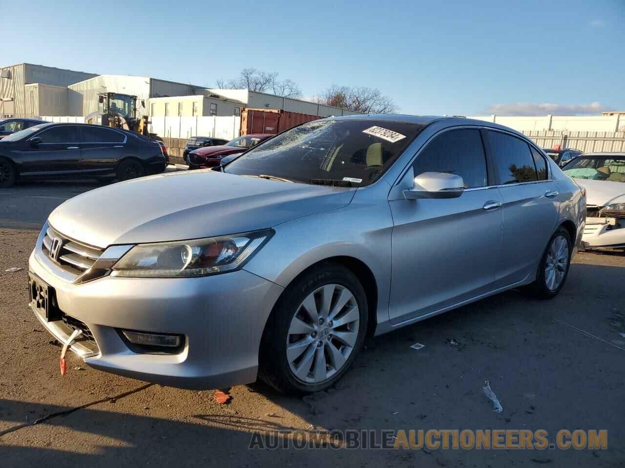 1HGCR2F72DA054677 HONDA ACCORD 2013