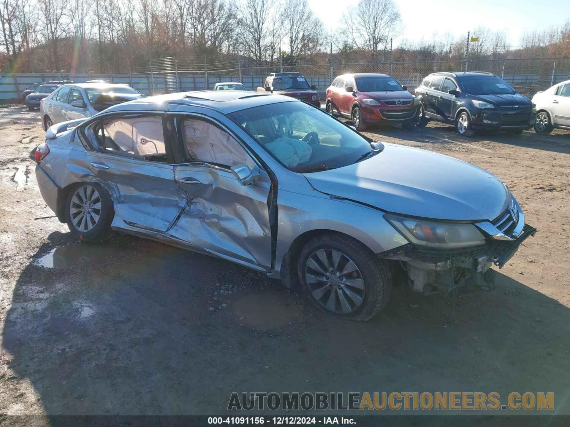 1HGCR2F76DA032715 HONDA ACCORD 2013