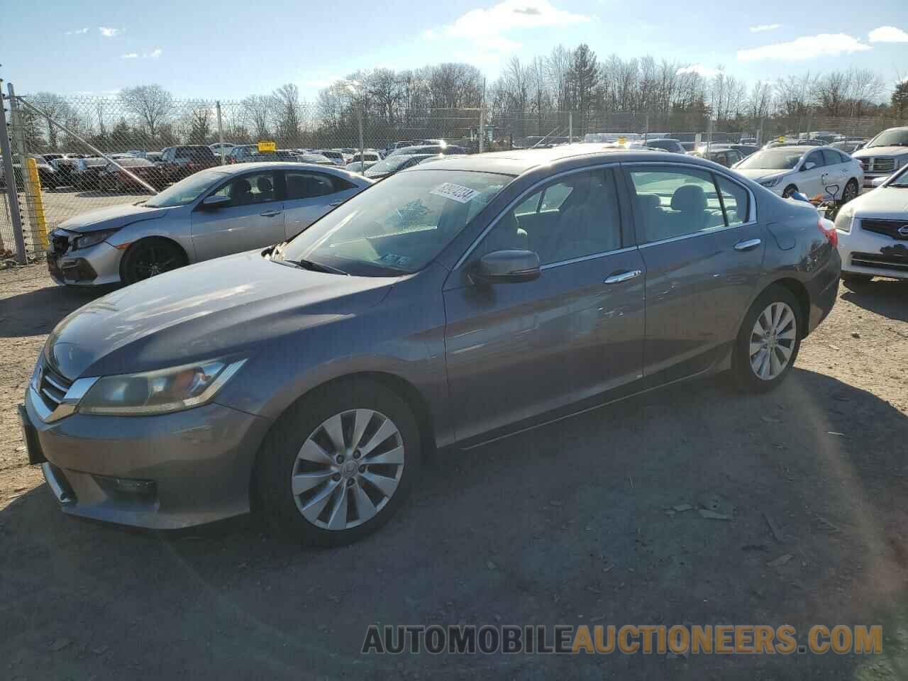 1HGCR2F77EA144778 HONDA ACCORD 2014