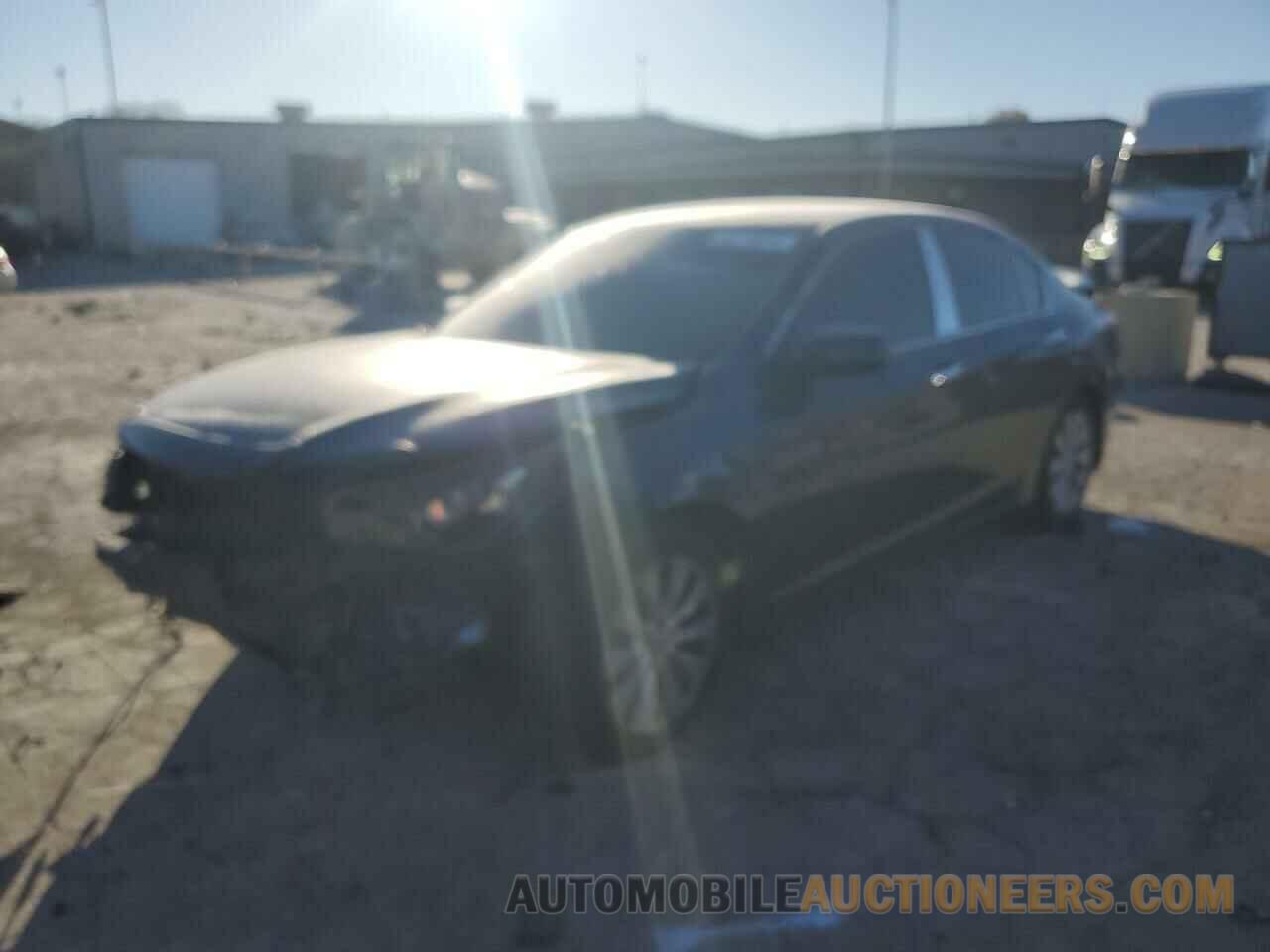 1HGCR2F78DA075971 HONDA ACCORD 2013