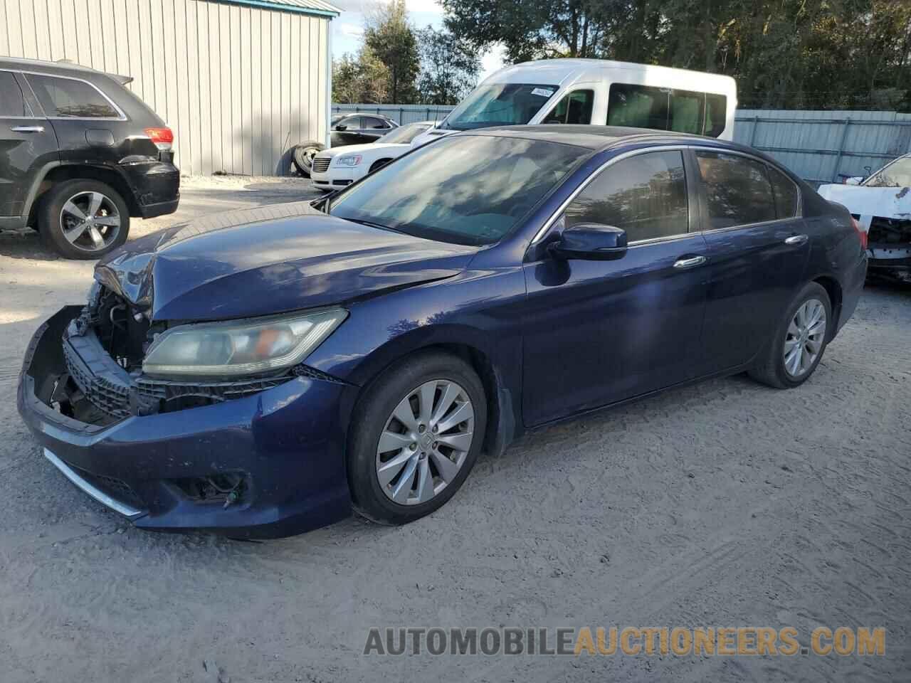 1HGCR2F78DA082046 HONDA ACCORD 2013