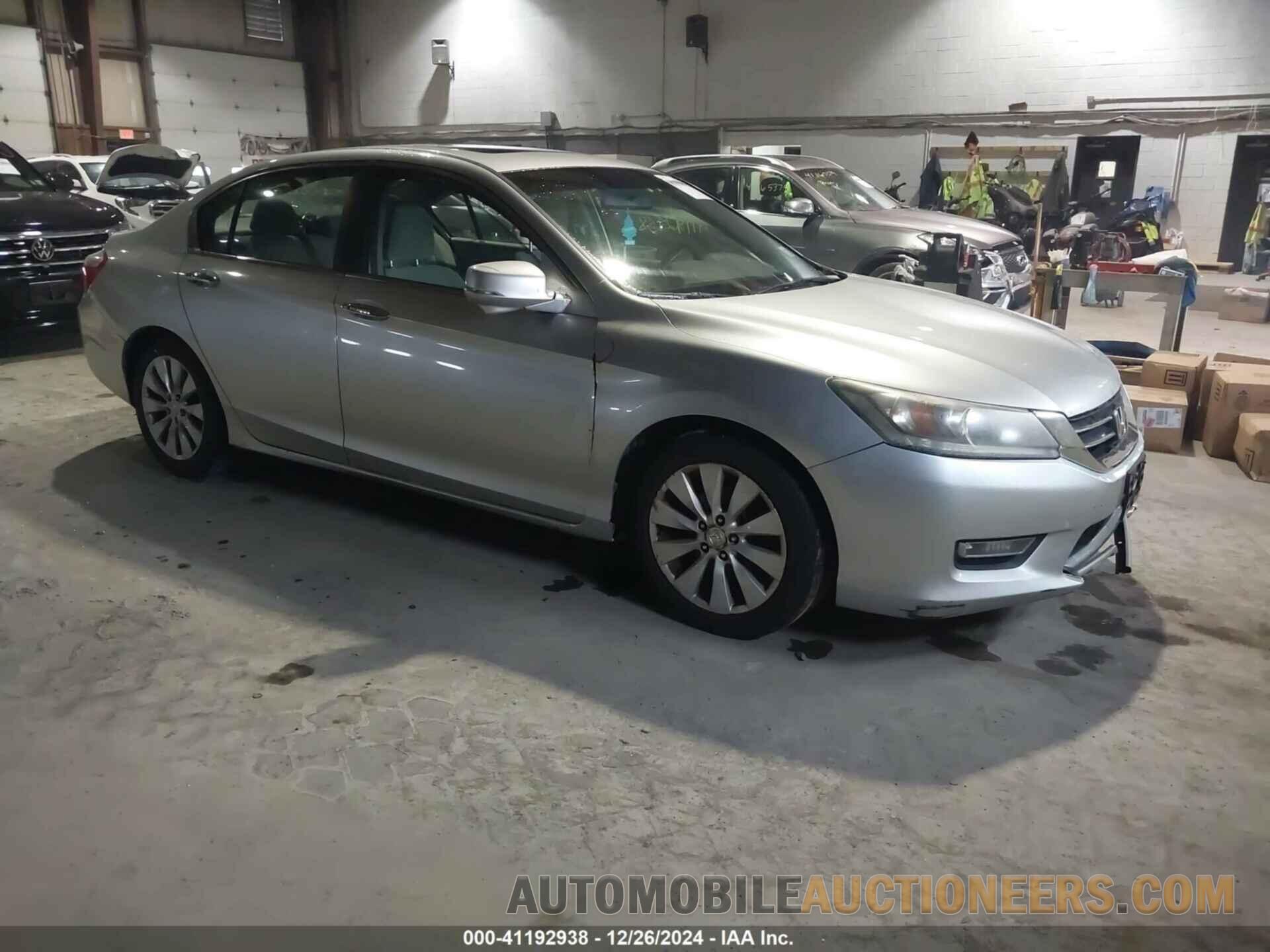 1HGCR2F7XDA044298 HONDA ACCORD 2013