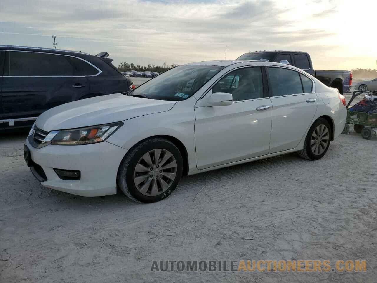 1HGCR2F7XFA082908 HONDA ACCORD 2015