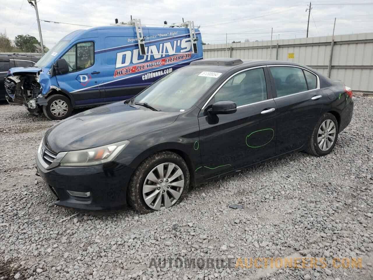 1HGCR2F80DA001338 HONDA ACCORD 2013