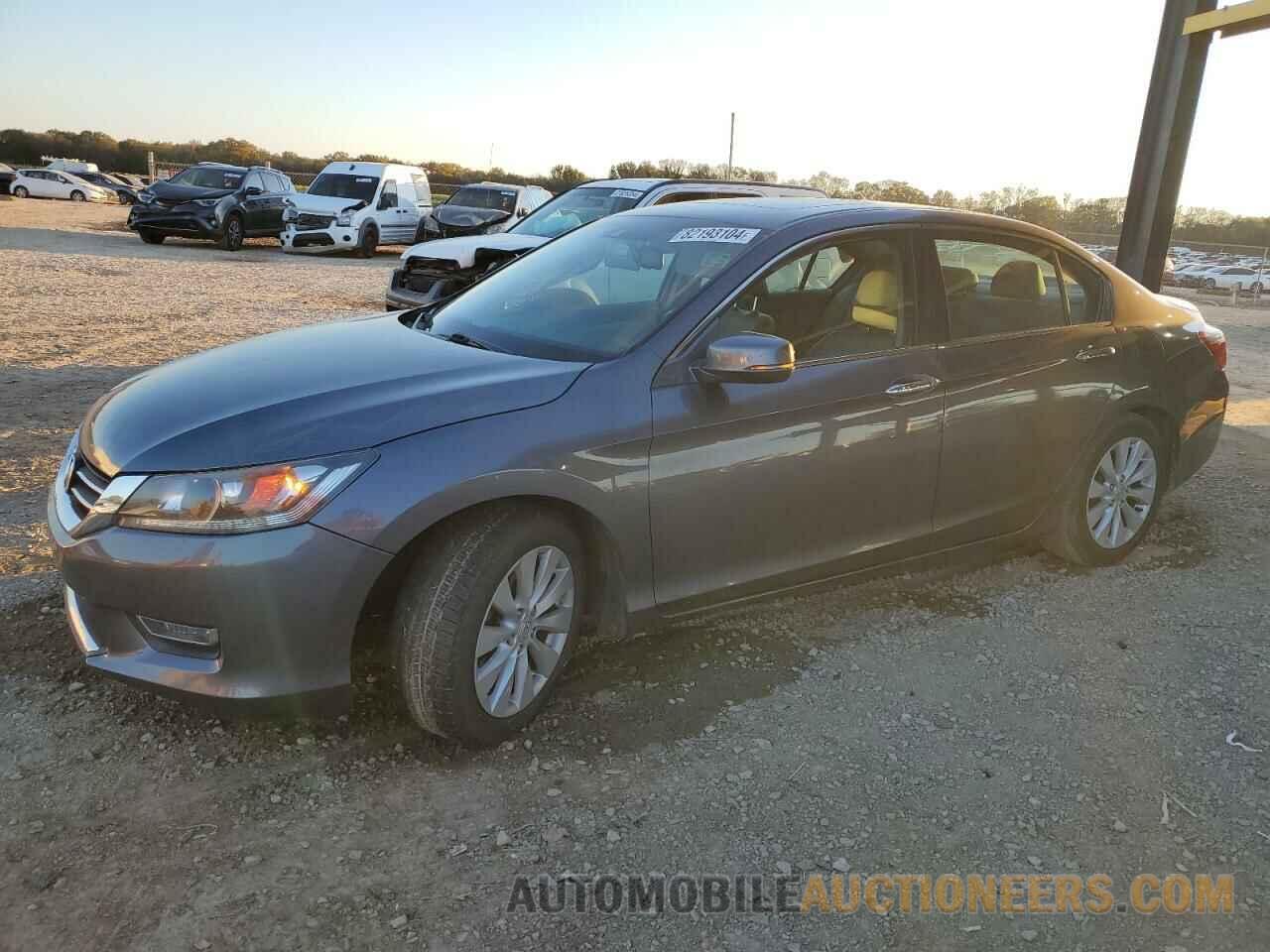 1HGCR2F80DA100306 HONDA ACCORD 2013