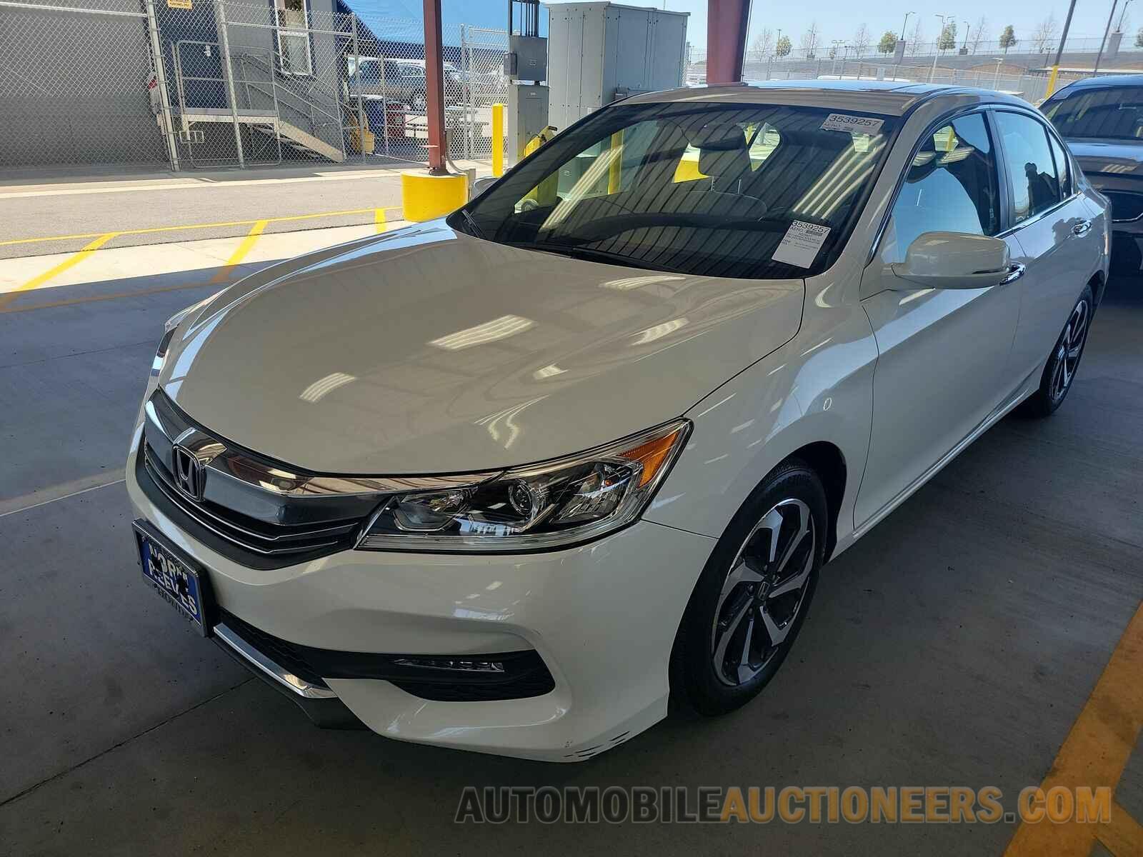 1HGCR2F80HA147700 Honda Accord Sedan 2017