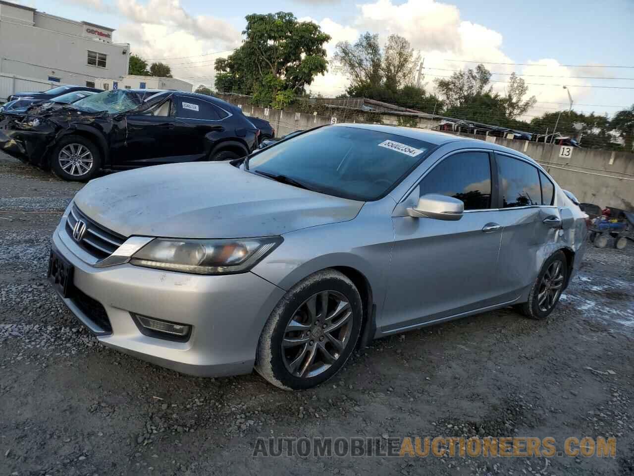 1HGCR2F81DA084309 HONDA ACCORD 2013