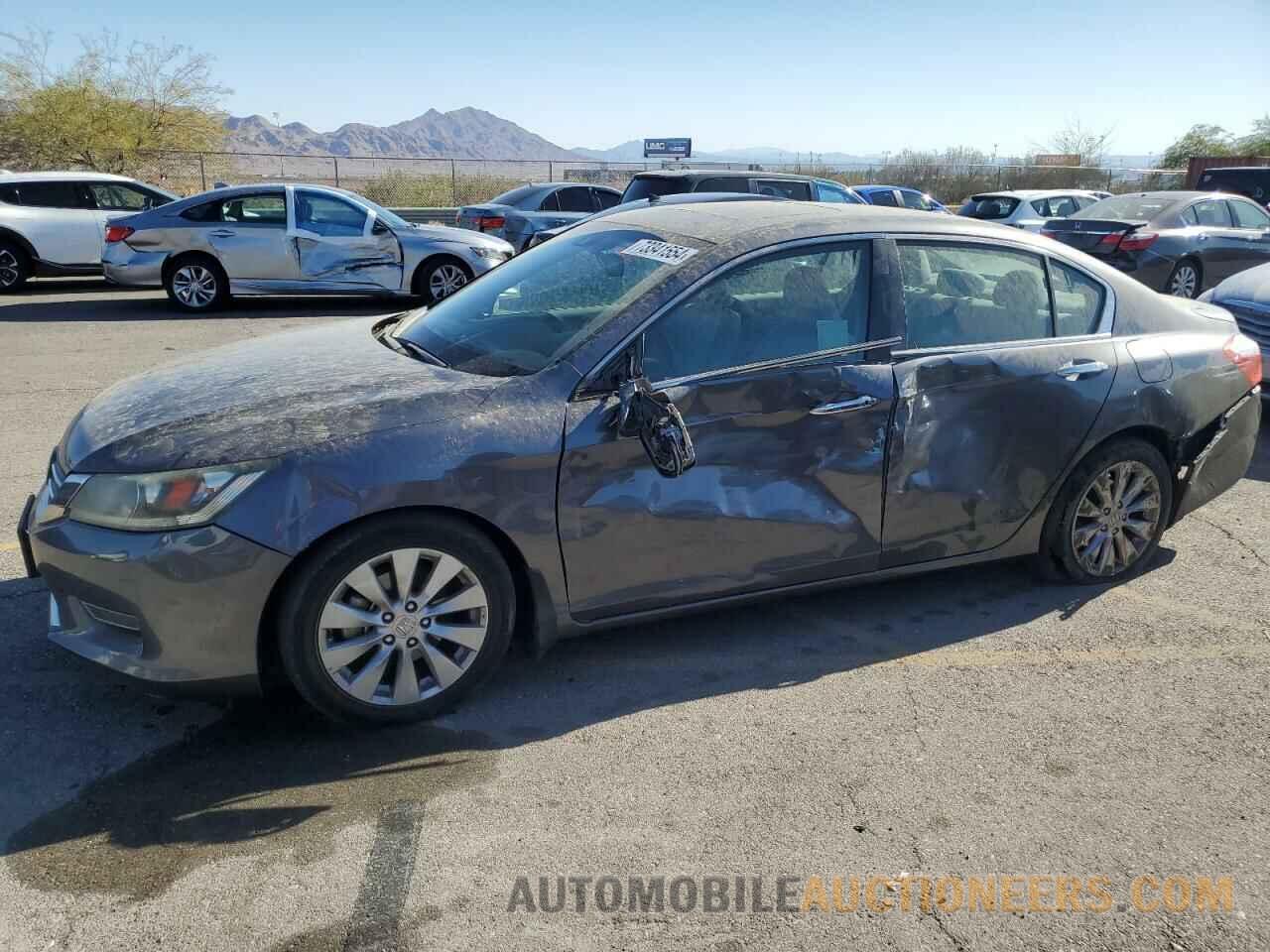 1HGCR2F82DA052579 HONDA ACCORD 2013