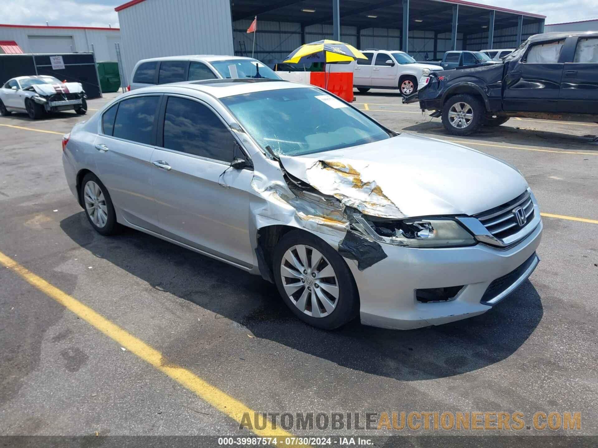 1HGCR2F82DA136580 HONDA ACCORD 2013