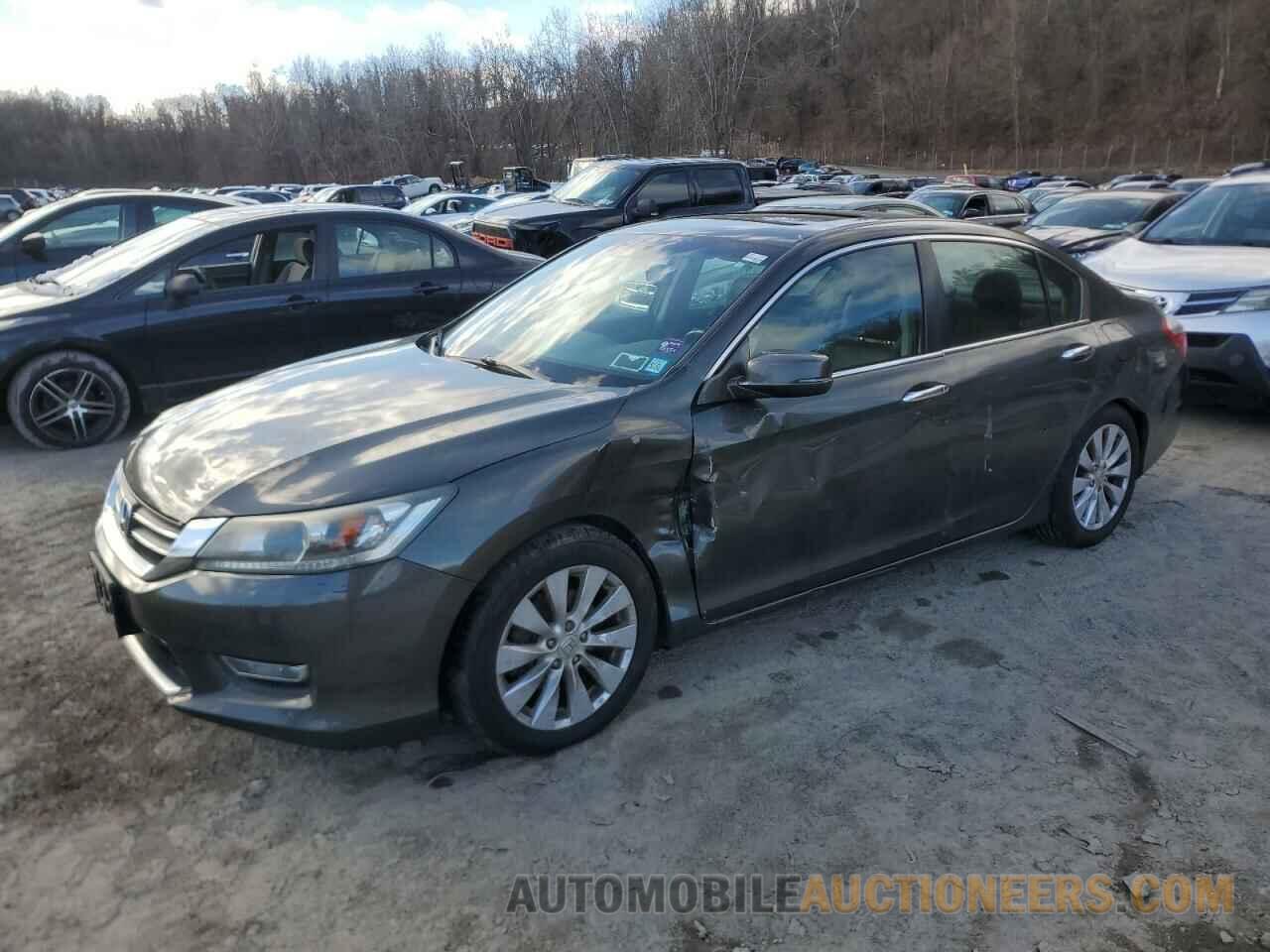 1HGCR2F82DA225372 HONDA ACCORD 2013