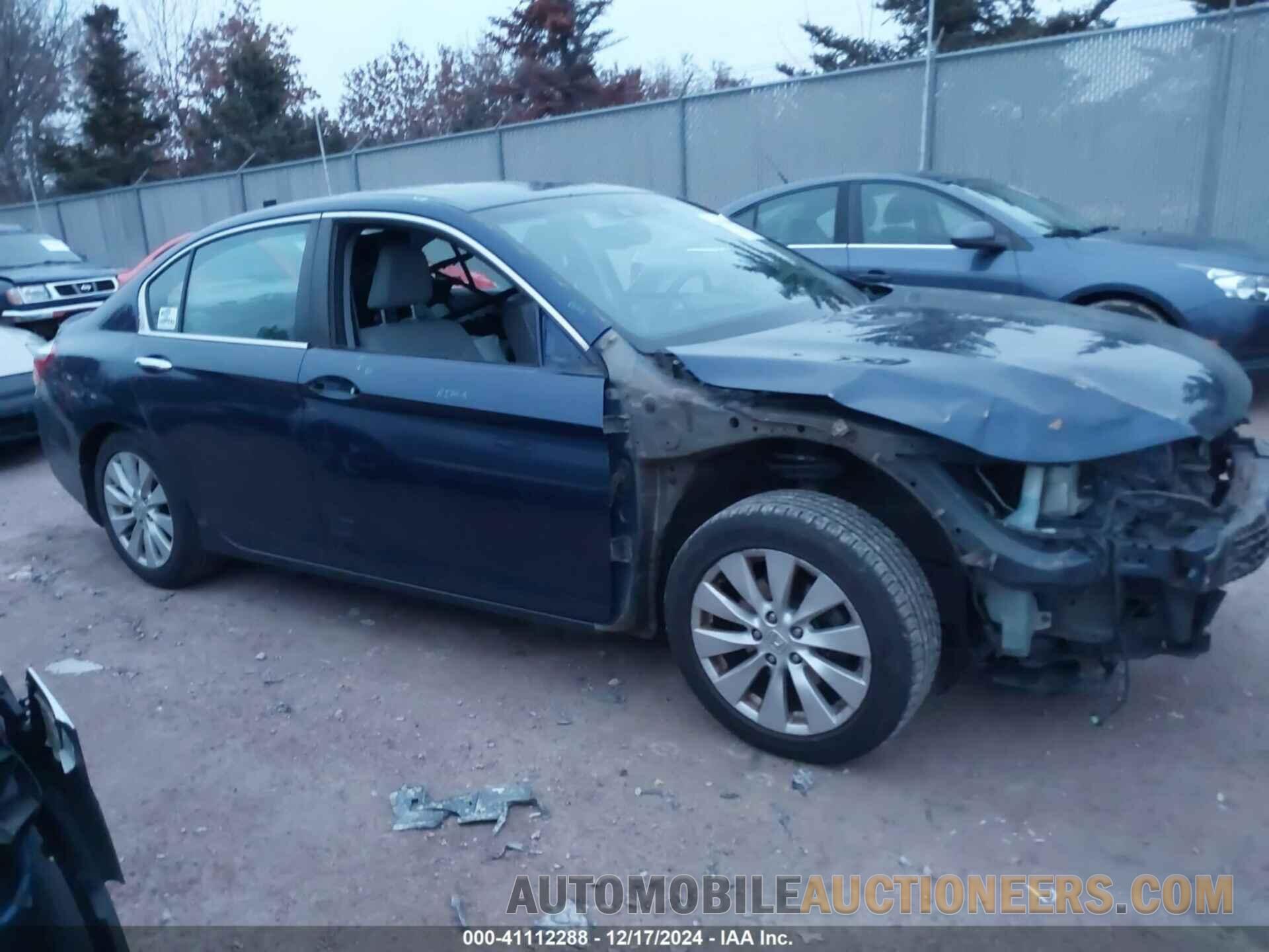 1HGCR2F82DA247596 HONDA ACCORD 2013