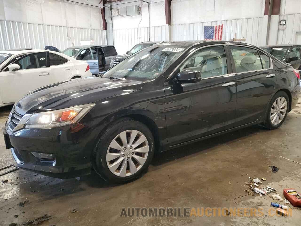 1HGCR2F82EA006946 HONDA ACCORD 2014