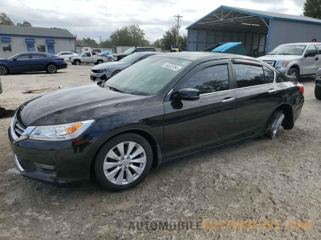 1HGCR2F82FA070325 HONDA ACCORD 2015