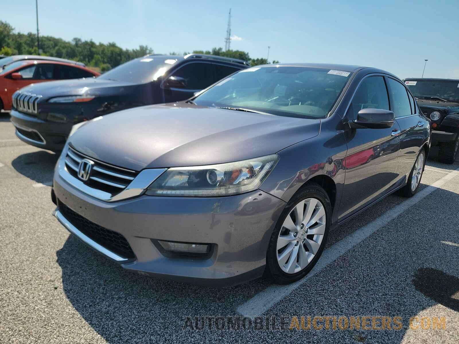 1HGCR2F82FA174863 Honda Accord Sedan 2015