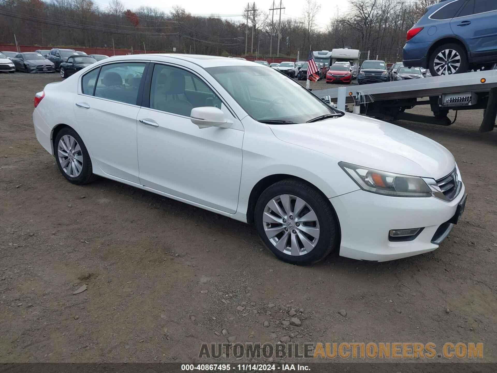 1HGCR2F83DA030025 HONDA ACCORD 2013